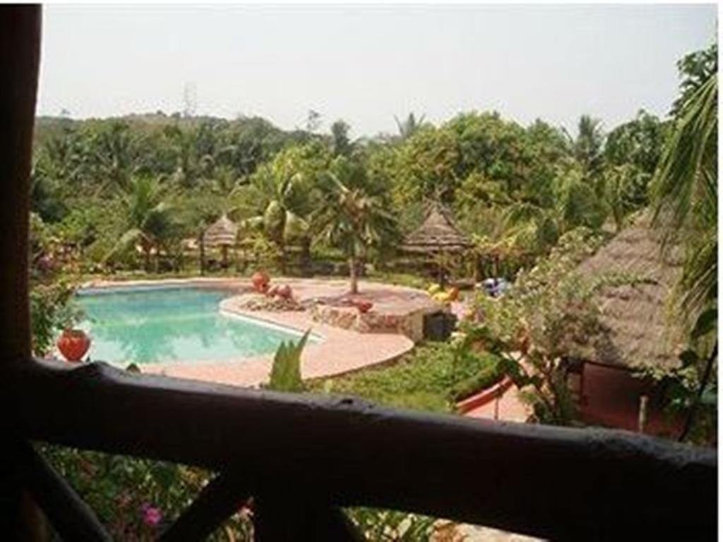 阿法奇寇河滨度假村 Akosombo 外观 照片