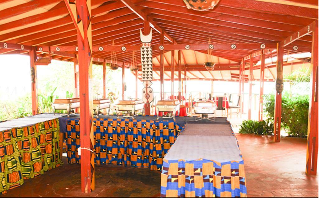 阿法奇寇河滨度假村 Akosombo 外观 照片
